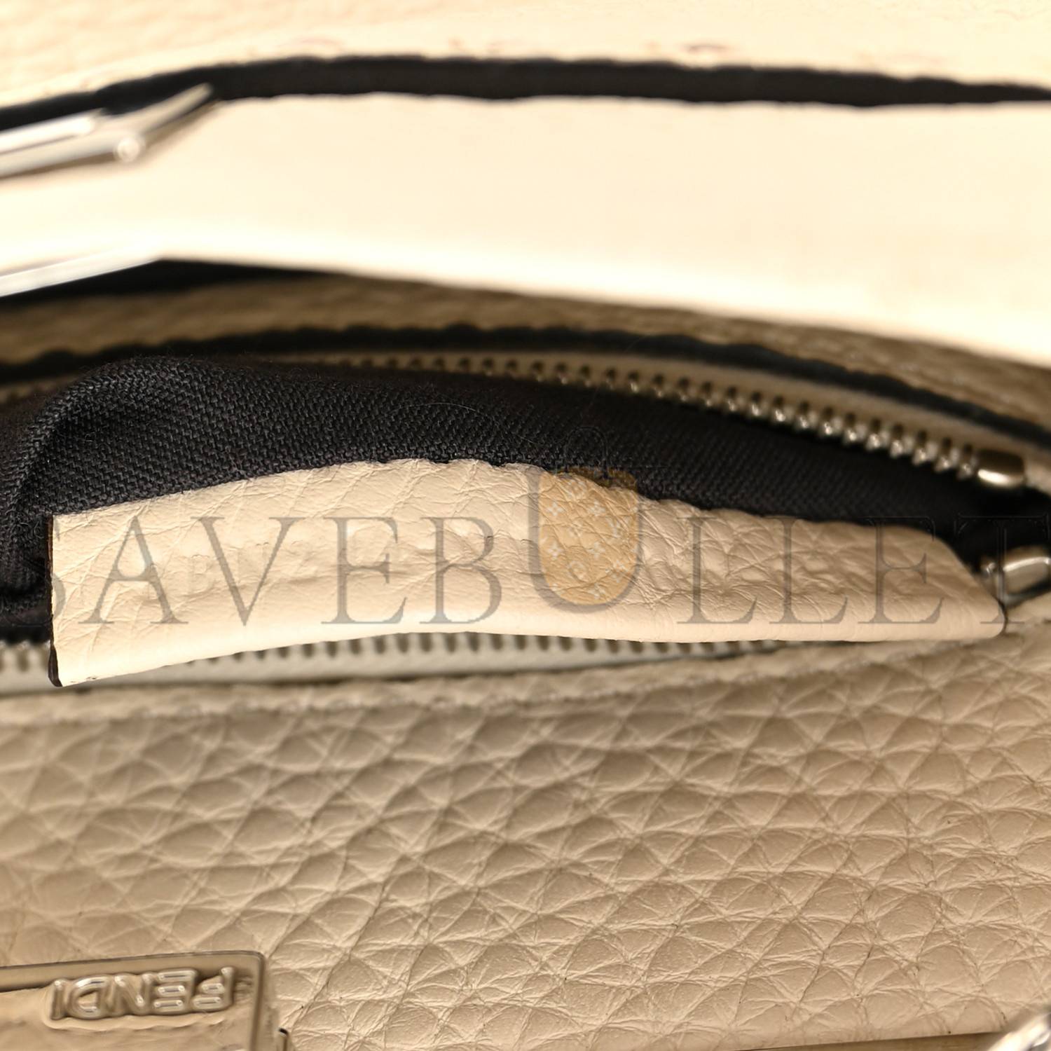 FENDI CUOIO ROMANO SELLERIA MINI PEEKABOO ICONIC SATCHEL LATTE (23*17*12cm) FENDI CUOIO ROMANO SELLERIA MINI PEEKABOO ICONIC SATCHEL LATTE (23*17*12cm)