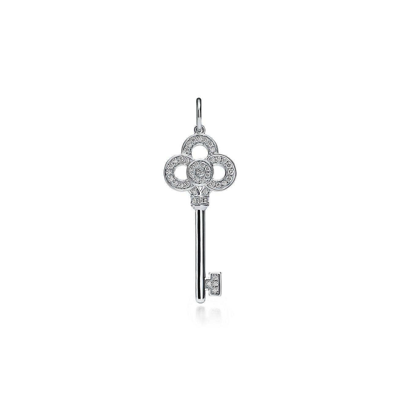 TIFFANY KEYS MINI CROWN KEY PENDANT IN 18K GOLD WITH DIAMONDS TIFFANY KEYS MINI CROWN KEY PENDANT IN 18K GOLD WITH DIAMONDS