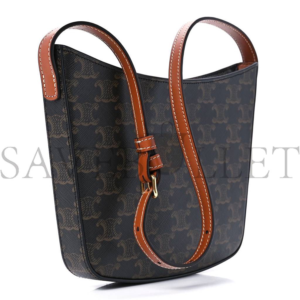 CELINE TRIOMPHE CANVAS CALFSKIN MEDIUM CROQUE BAG TAN (20*16*3cm) CELINE TRIOMPHE CANVAS CALFSKIN MEDIUM CROQUE BAG TAN (20*16*3cm)